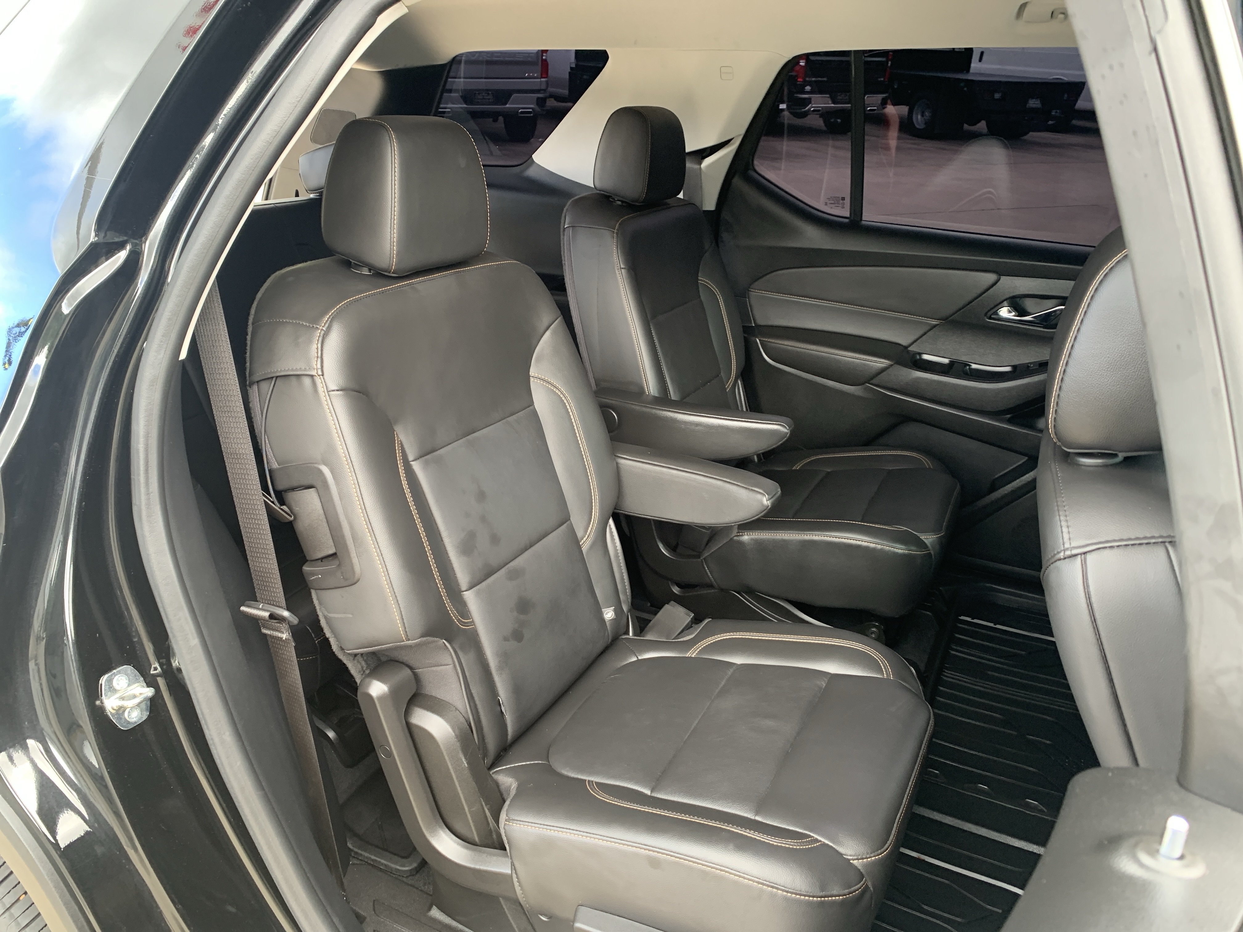 Used 2020 Chevrolet Traverse RS FWD image 43