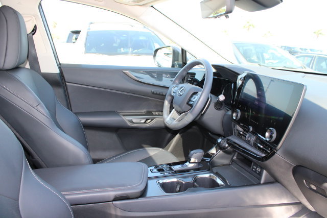 Certified 2025 Lexus NX 350 AWD w/ Accessory Package (2T) image 5