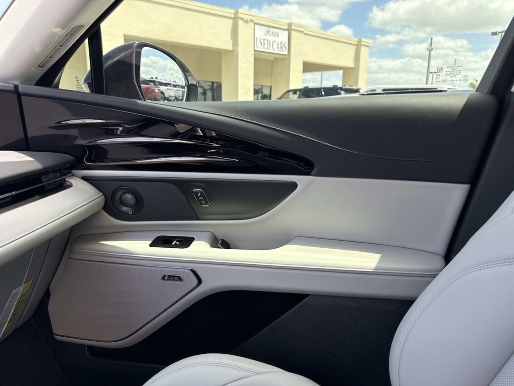 New 2026 Lincoln Nautilus Premier w/ Equipment Group 102A image 22