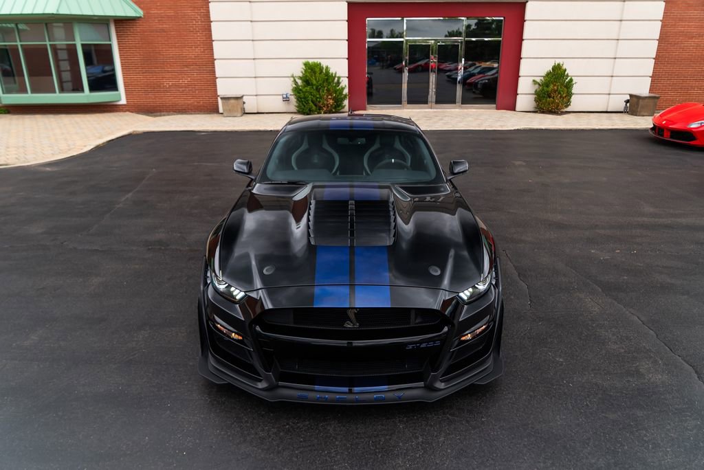 Used 2021 Ford Mustang Shelby GT500 w/ Carbon Fiber Track Pack RWD image 54