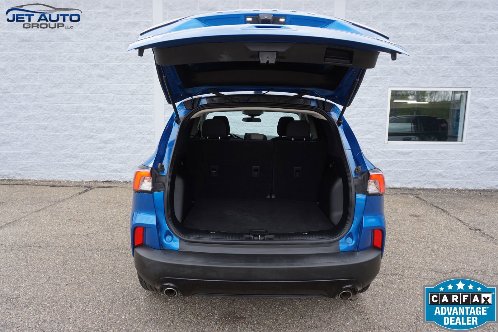 Used 2021 Ford Escape SE w/ SE Sport Appearance Package AWD/4WD image 16