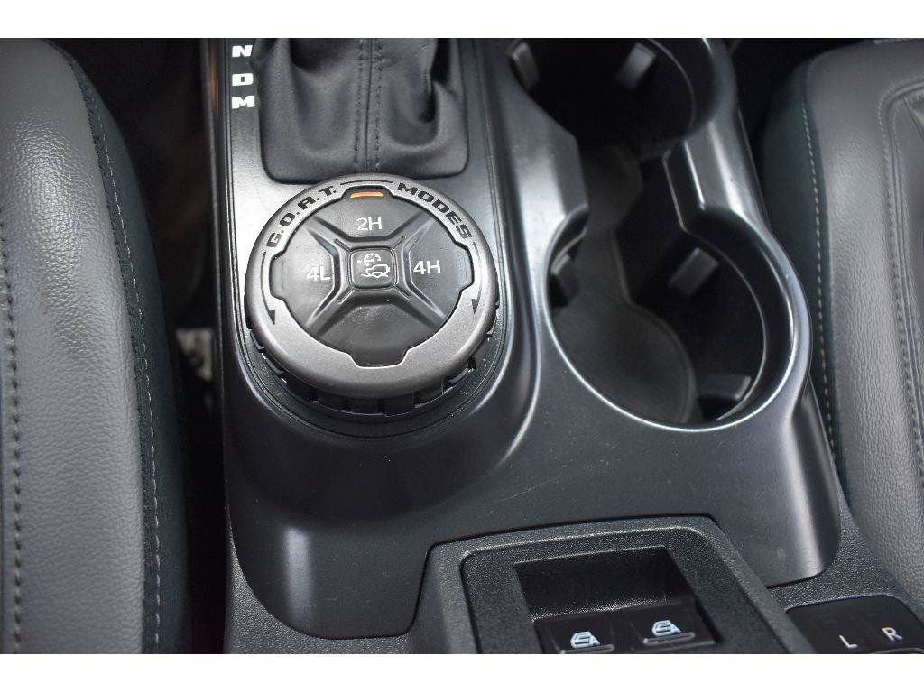 Used 2024 Ford Bronco Outer Banks AWD/4WD image 17