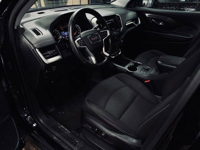 Used 2022 GMC Terrain SLE w/ Driver Convenience Package image 16