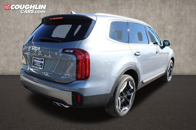 New 2025 Kia Telluride S image 8