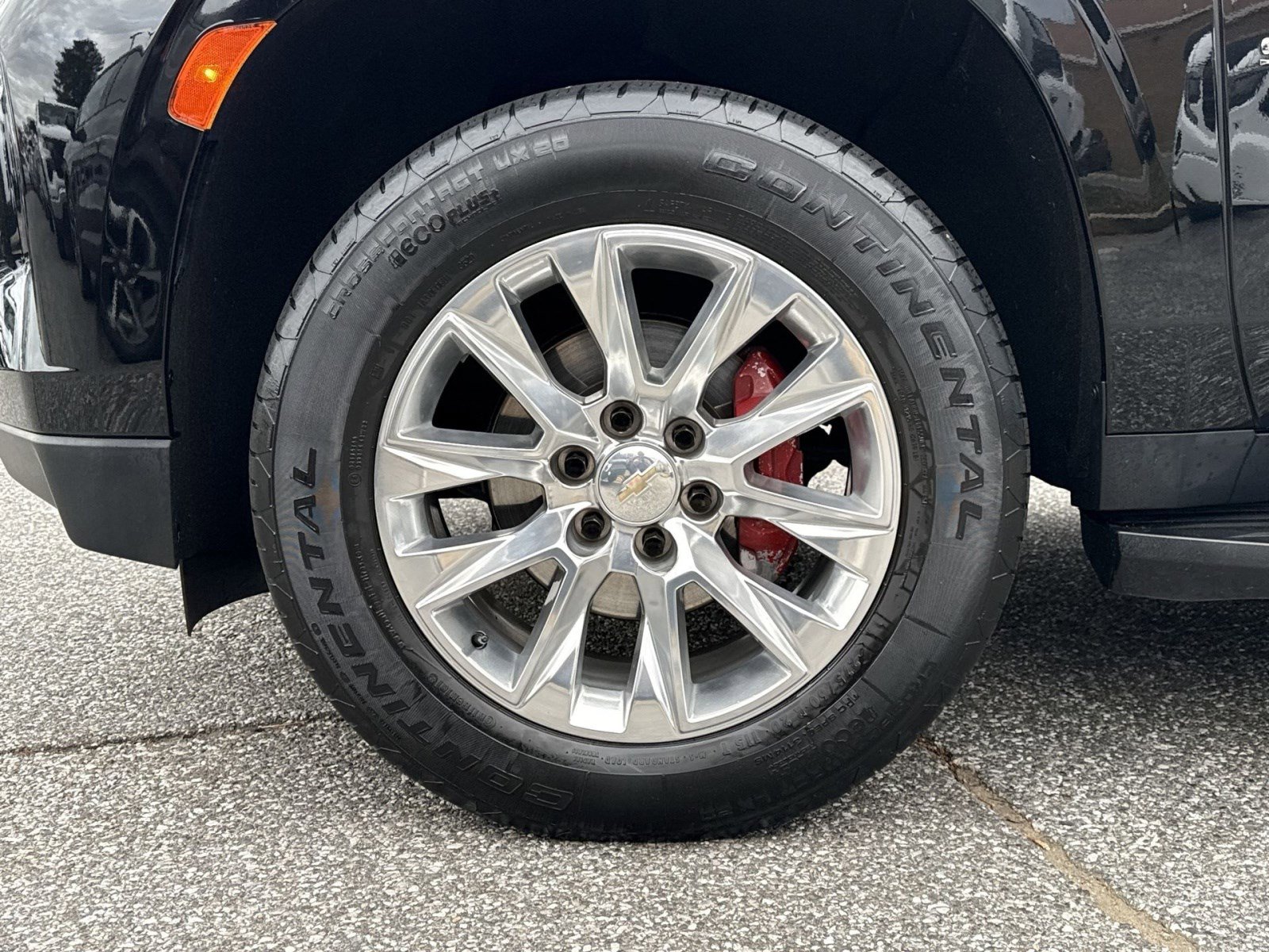 Used 2021 Chevrolet Suburban Premier w/ Premium Package image 12