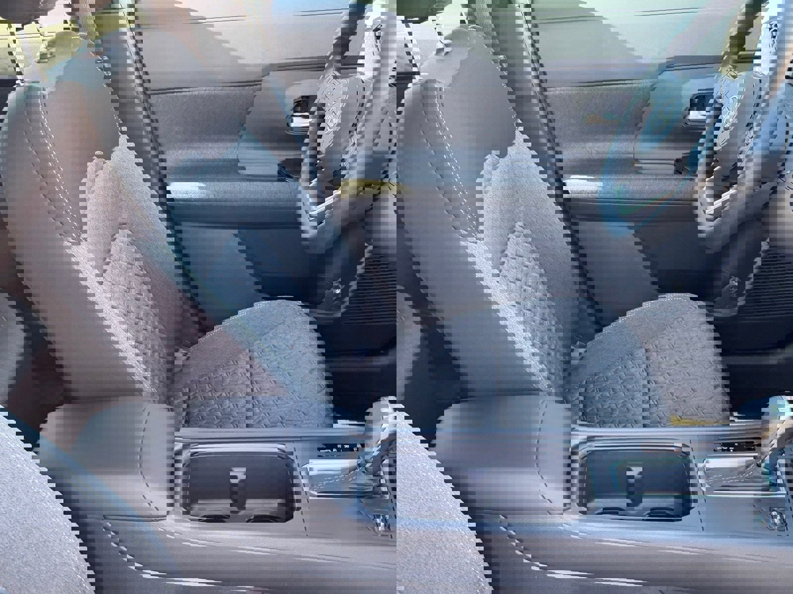 New 2026 Nissan Kicks SV w/ SV Premium Package image 11