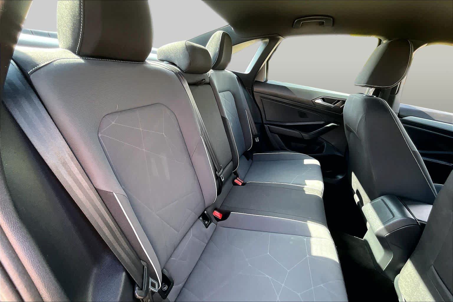 Used 2025 Volkswagen Jetta Sport FWD image 17