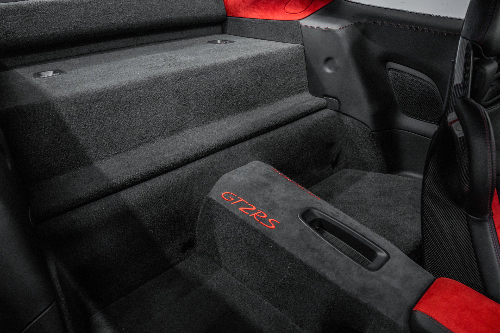Used 2018 Porsche 911 GT2 RS w/ Weissach Package image 35