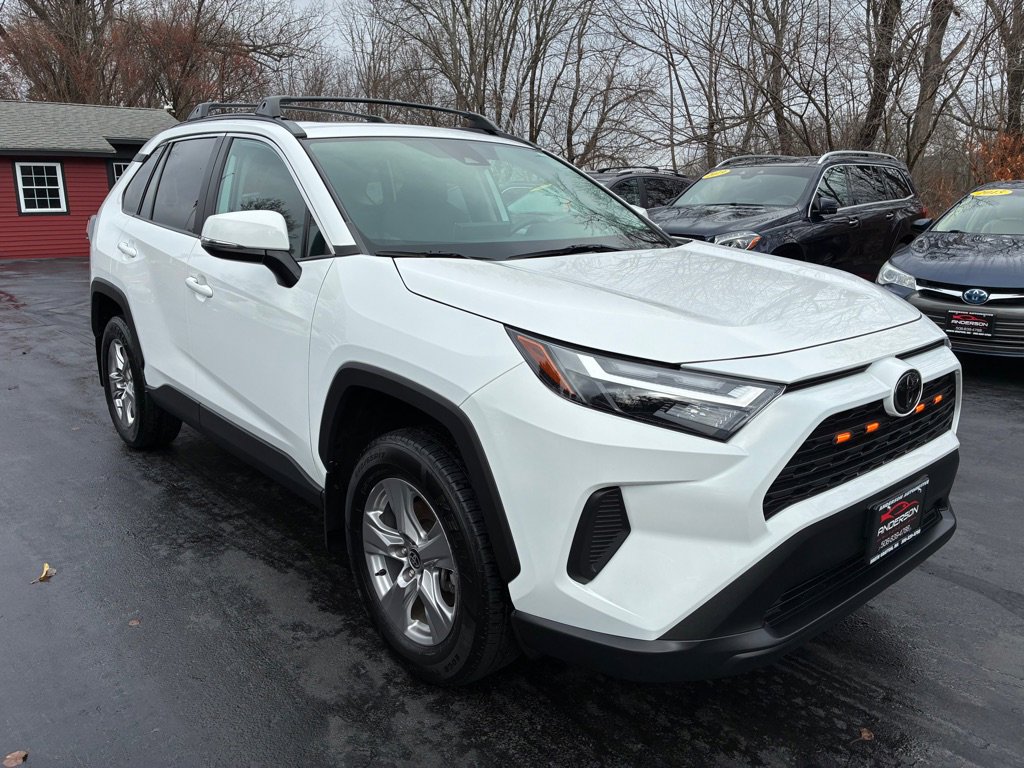 Used 2023 Toyota RAV4 XLE image 3