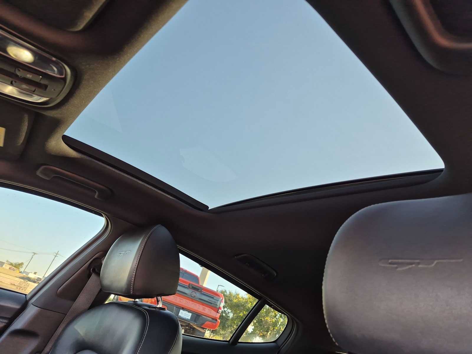 Used 2019 Kia Stinger GT2 AWD/4WD image 26