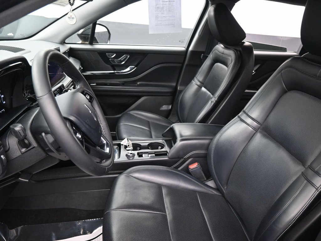 Used 2022 Lincoln Corsair AWD w/ Equipment Group 101A image 24