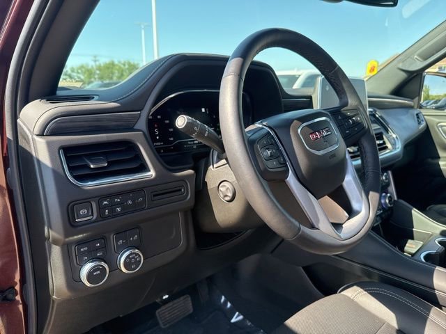 Used 2022 GMC Yukon XL SLT w/ SLT Premium Package AWD/4WD image 16