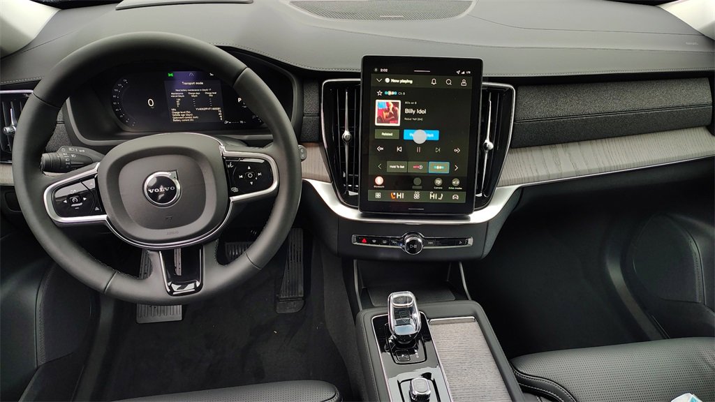 New 2026 Volvo XC90 B6 Ultra w/ Protection Package image 12