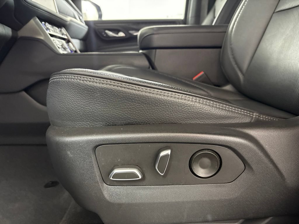 Used 2022 GMC Yukon Denali AWD/4WD image 25