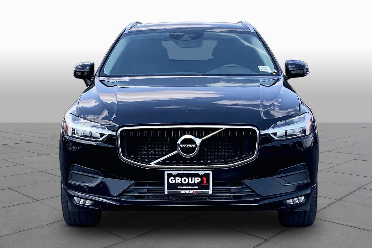 Used 2021 Volvo XC60 T5 Momentum w/ Protection Package Premier FWD image 4