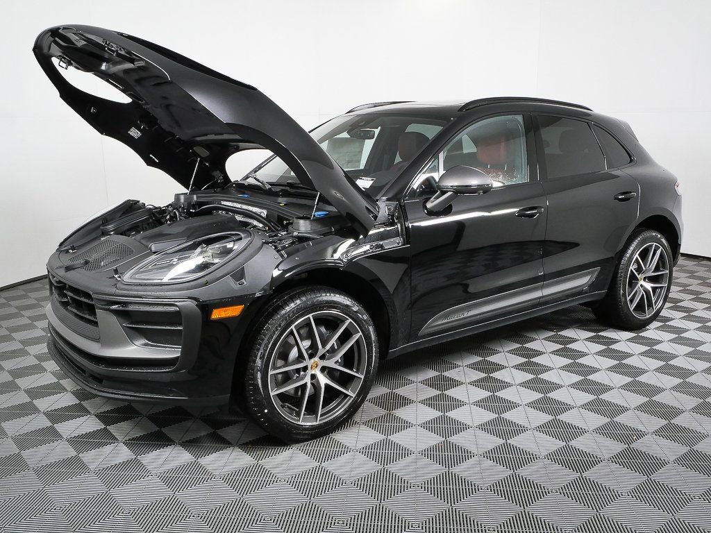 New 2026 Porsche Macan Turbo image 33