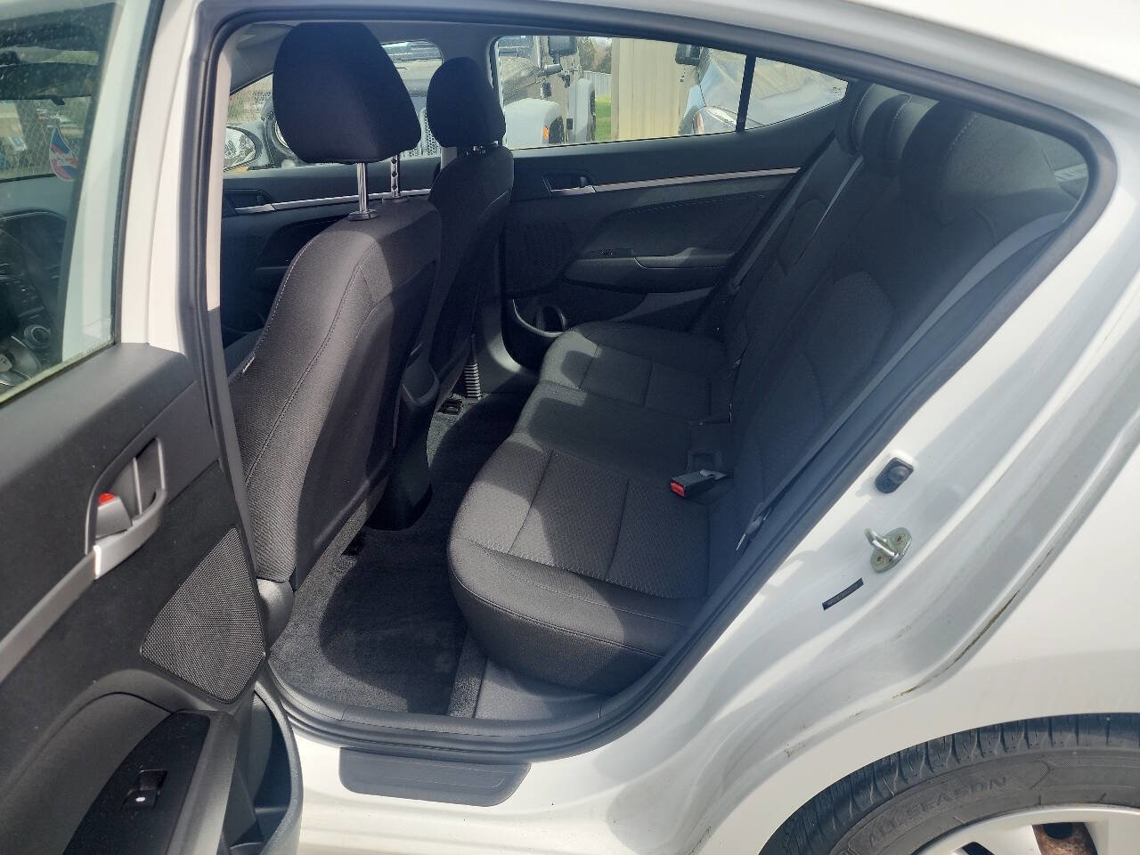 Used 2019 Hyundai Elantra SE w/ Cargo Package image 7