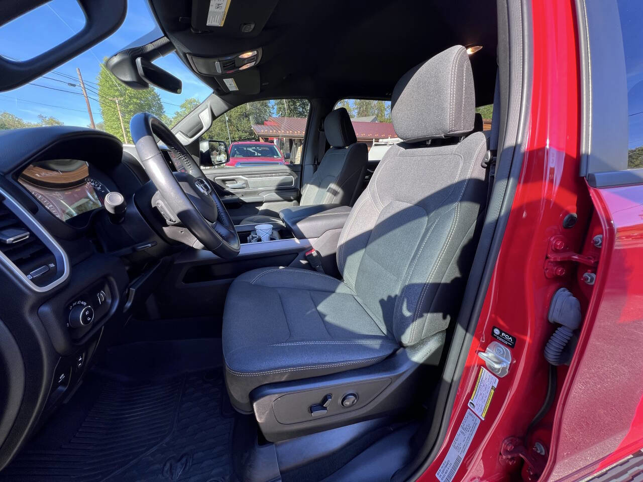 Used 2022 RAM 1500 Big Horn image 12
