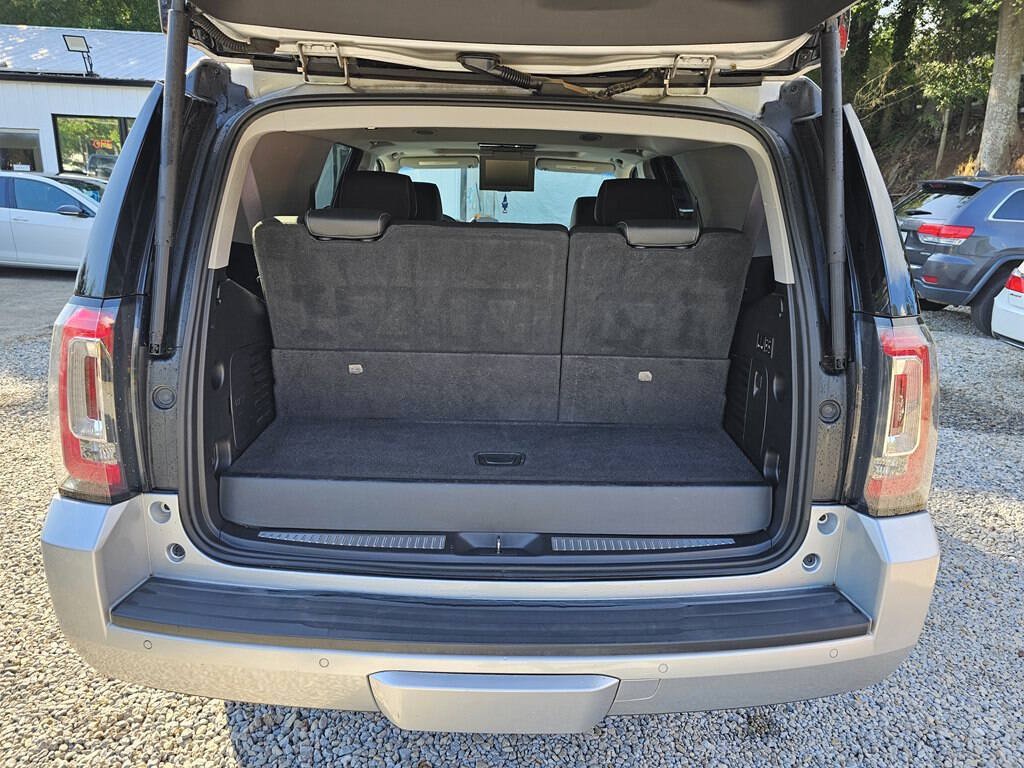 Used 2016 GMC Yukon SLT w/ Open Road Package AWD/4WD image 29