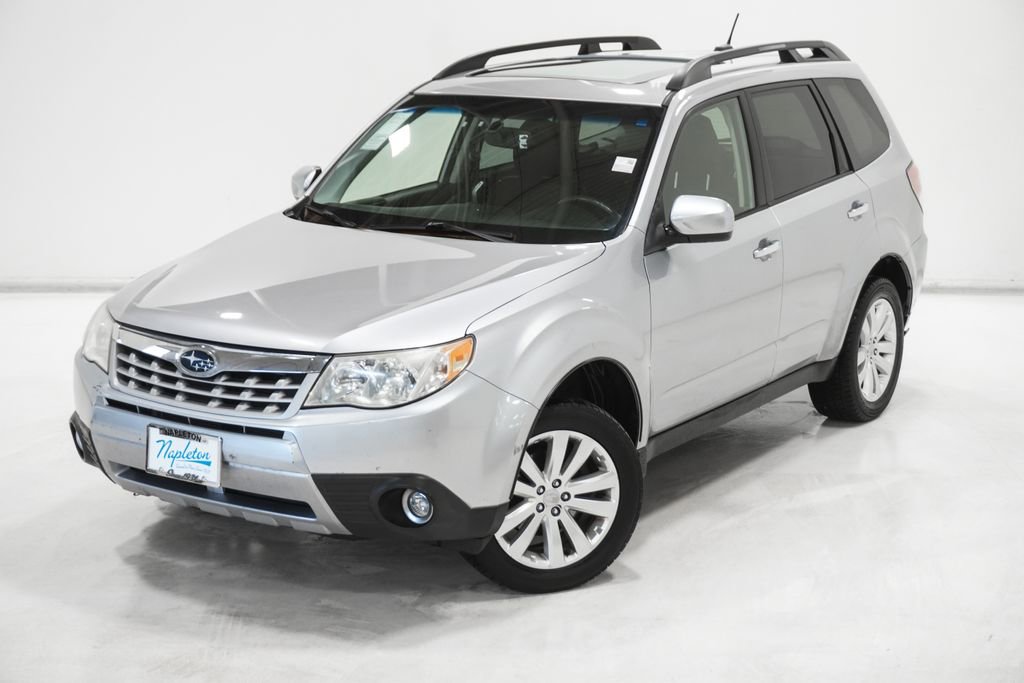 Used 2012 Subaru Forester 2.5X Limited image 2