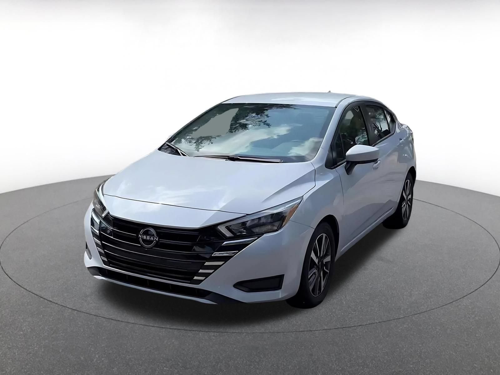 Used 2025 Nissan Versa SV FWD image 6