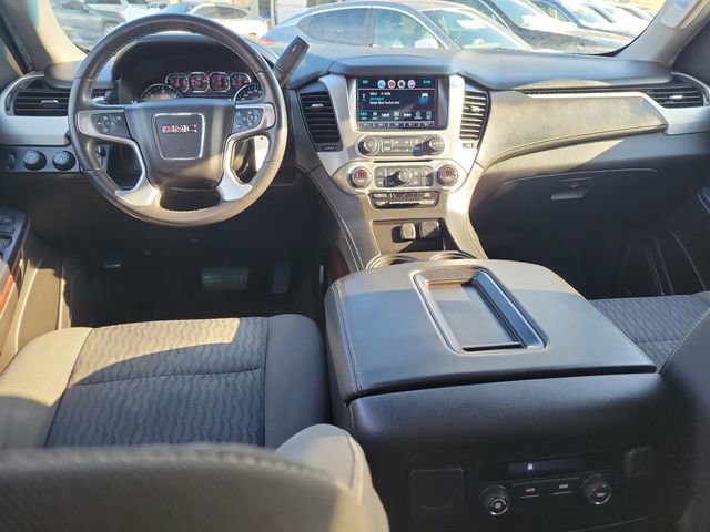 Used 2017 GMC Yukon XL SLE w/ SLE Value Package image 7