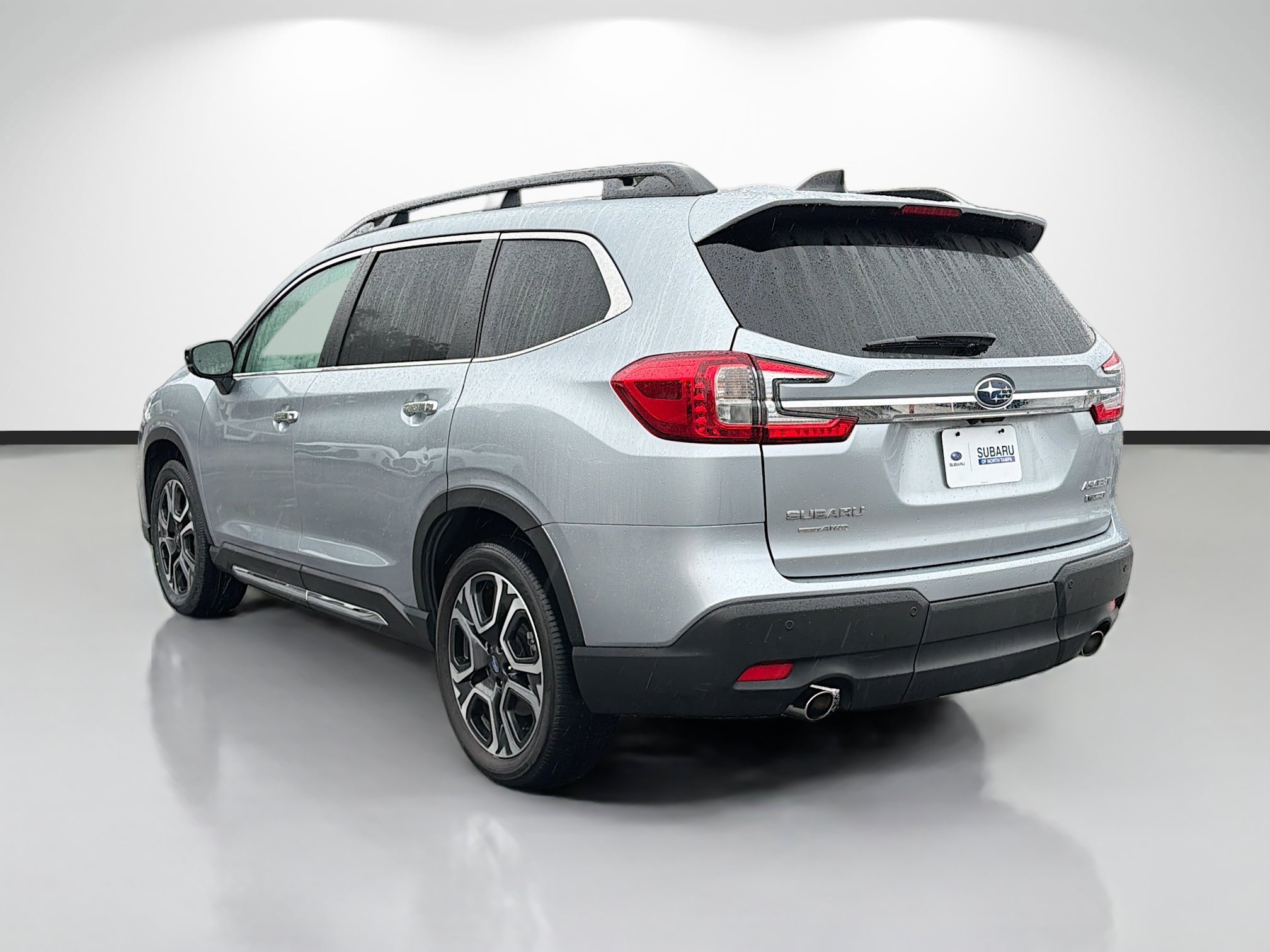 Used 2024 Subaru Ascent Touring AWD/4WD image 5