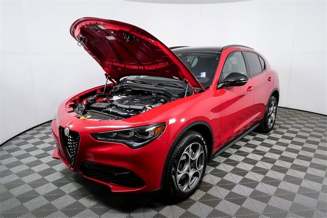 New 2025 Alfa Romeo Stelvio Sprint image 35