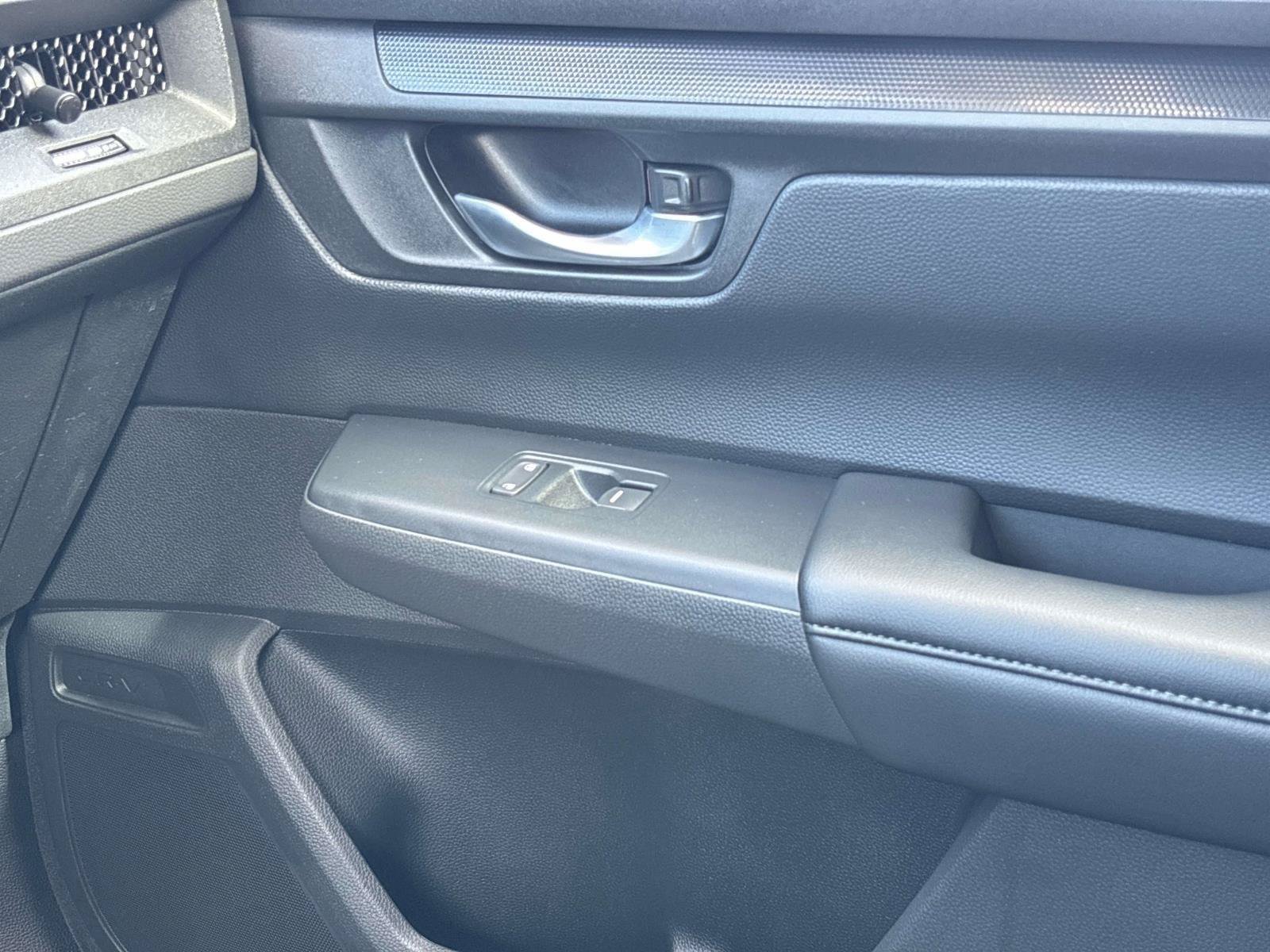 Used 2023 Honda CR-V LX image 30