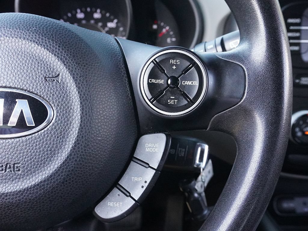 Used 2018 Kia Soul FWD image 32