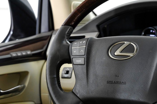 Used 2014 Lexus LX 570 4WD image 16