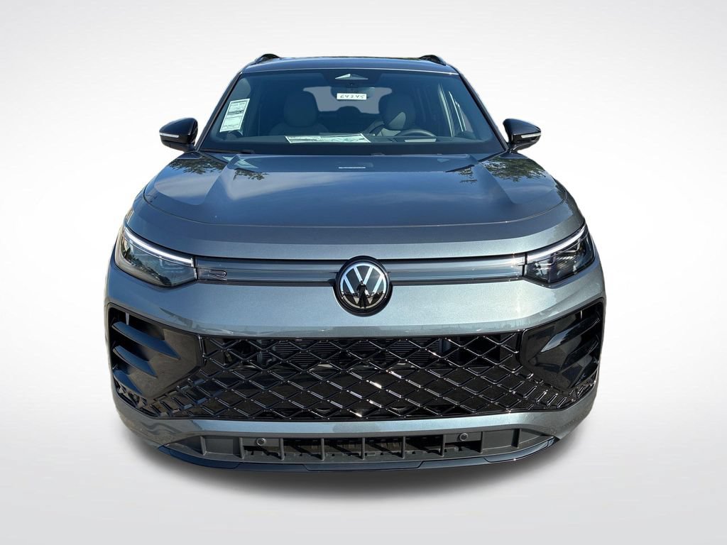 New 2026 Volkswagen Tiguan SE R-Line AWD/4WD image 8