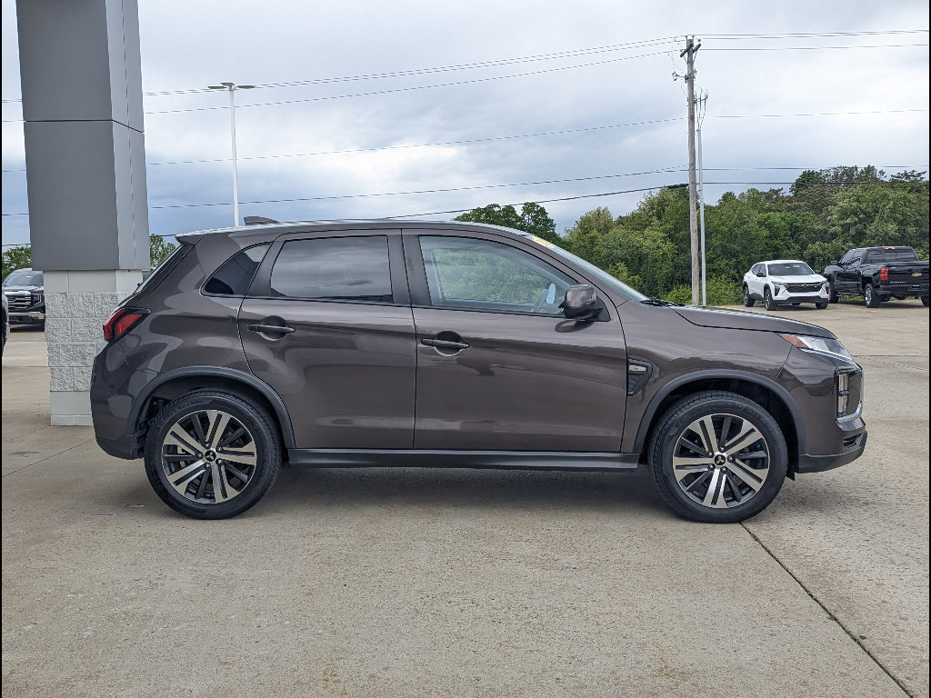 Used 2020 Mitsubishi Outlander Sport ES FWD image 6