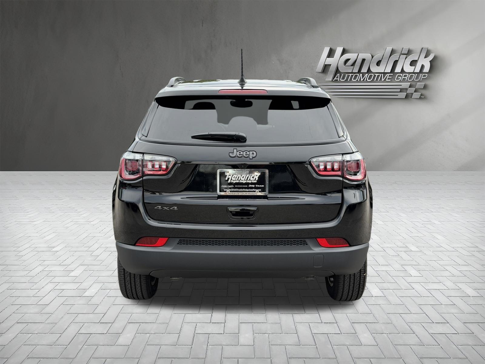 New 2026 Jeep Compass Latitude AWD/4WD image 9