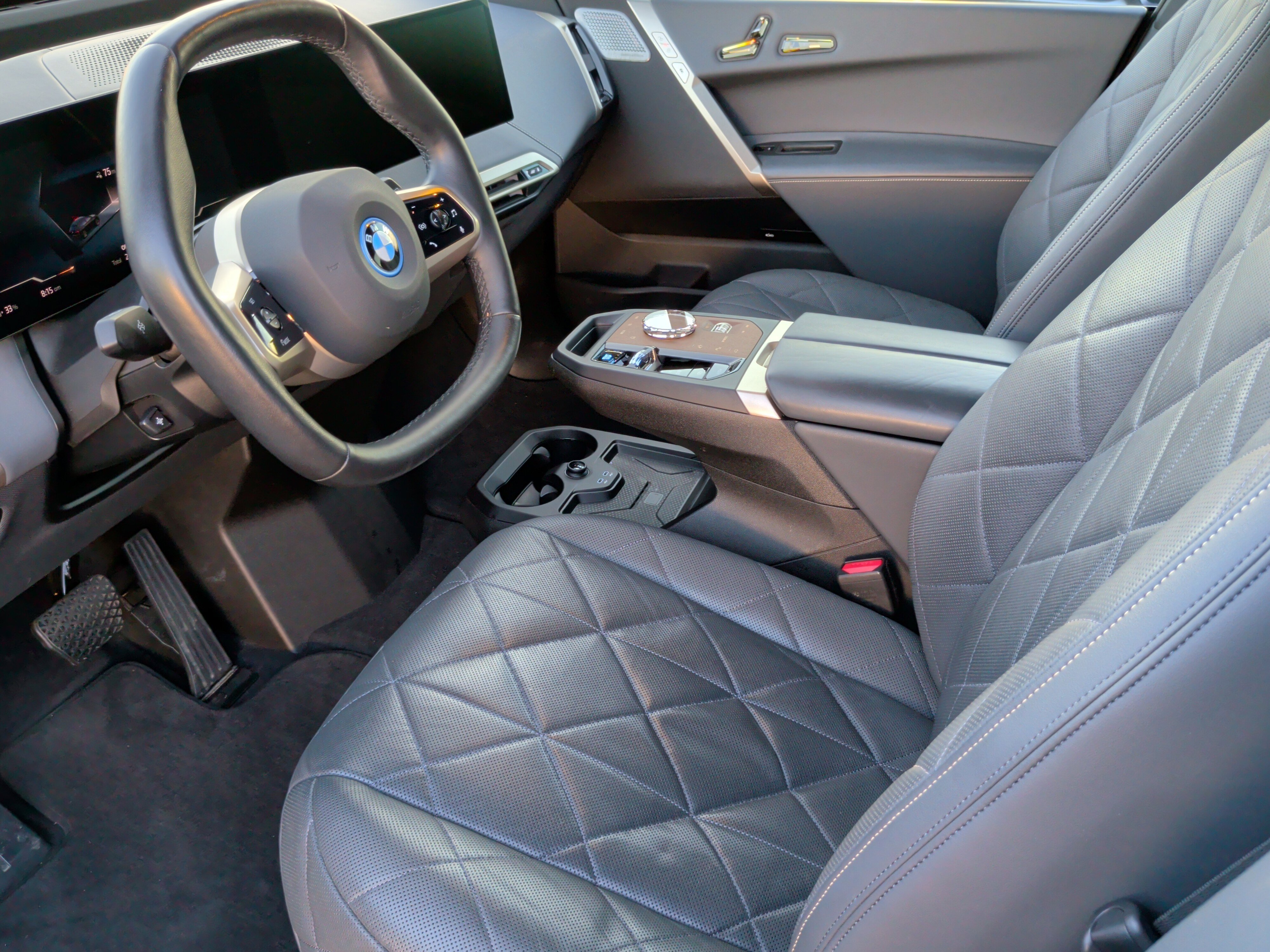 Certified 2023 BMW iX M60 w/ Executive Package image 27