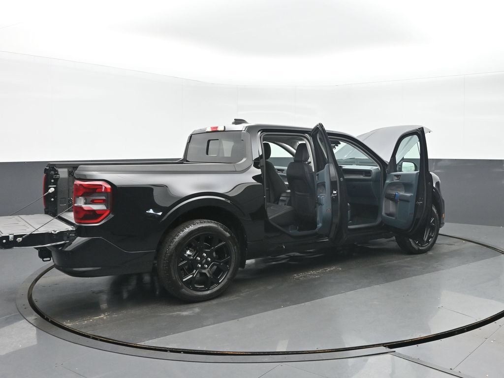 Used 2025 Ford Maverick Lobo AWD/4WD image 36