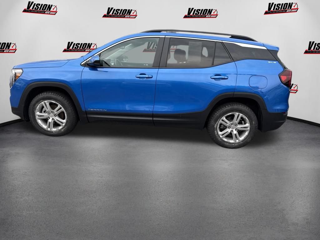 Used 2024 GMC Terrain SLE w/ Driver Convenience Package AWD/4WD image 9