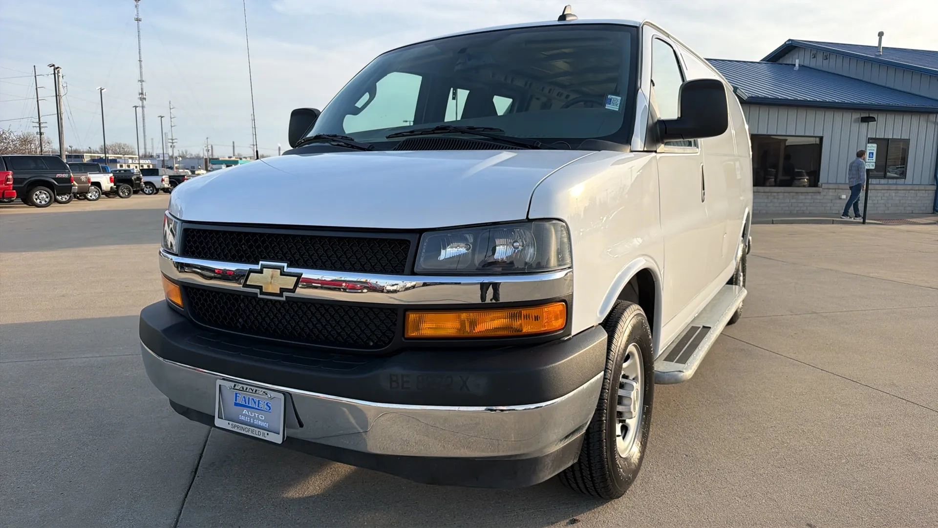 Used 2023 Chevrolet Express 2500 w/ Driver Convenience Package RWD image 4