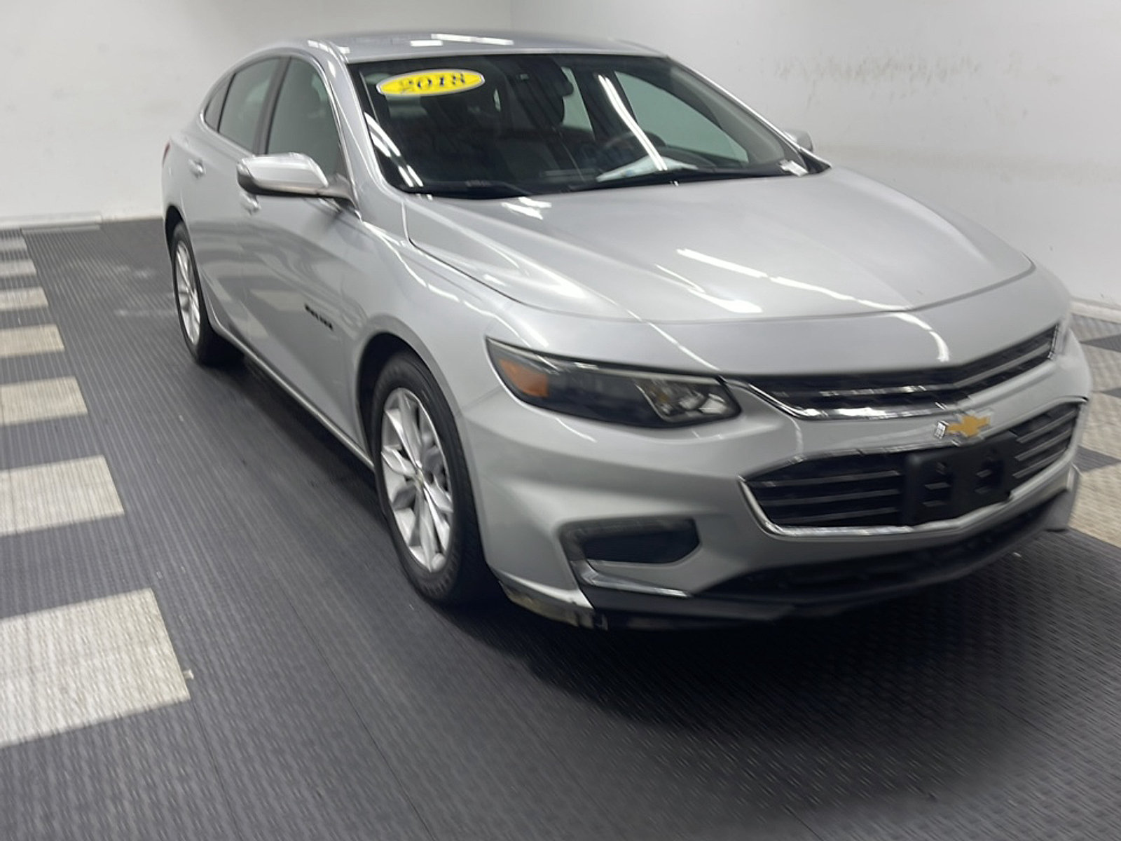 Used 2018 Chevrolet Malibu LT FWD image 22