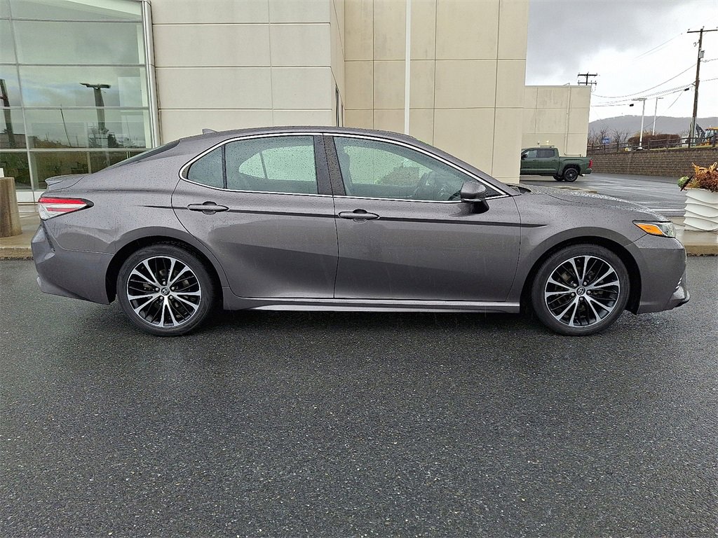 Used 2019 Toyota Camry SE image 12