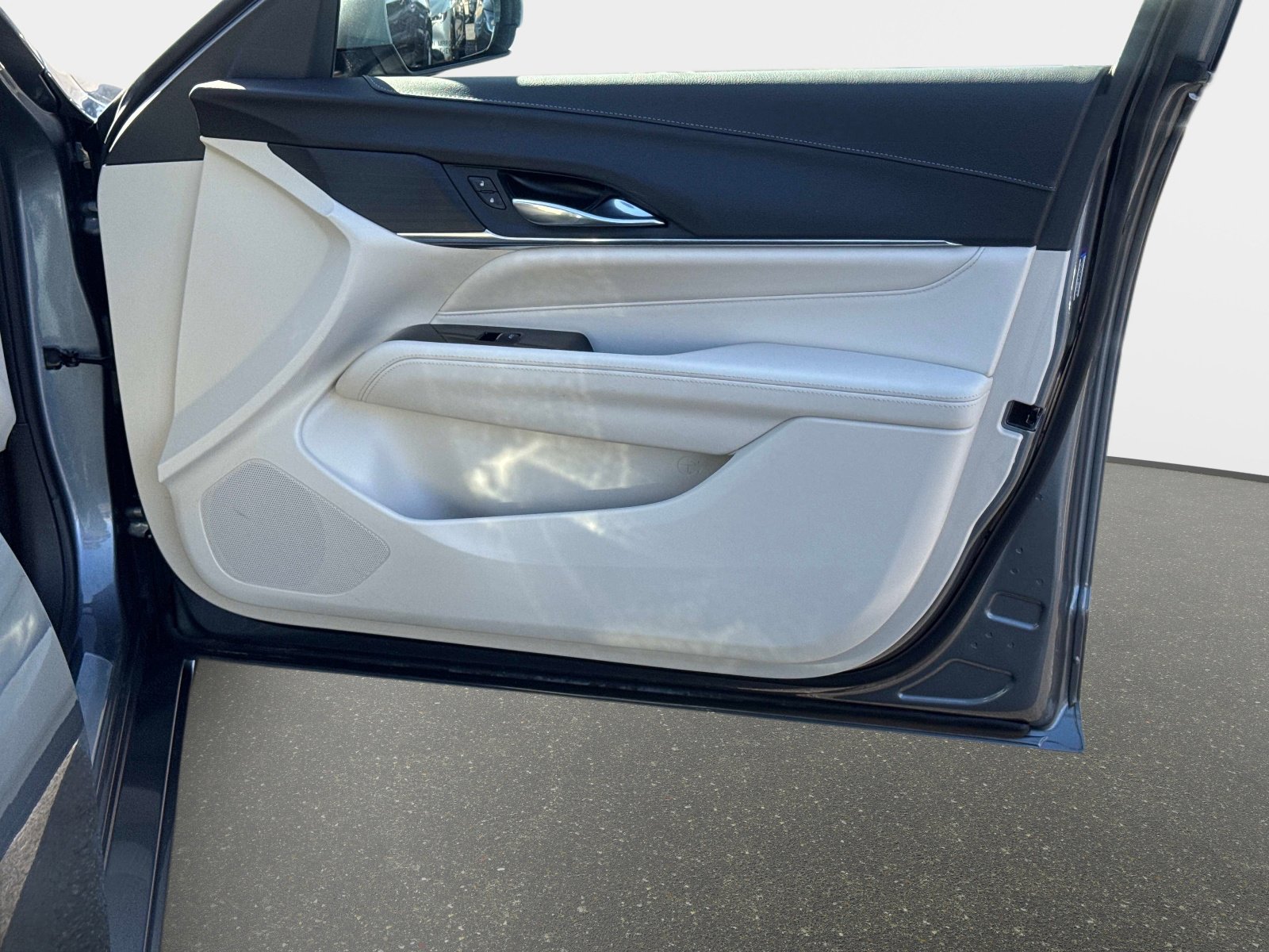 Used 2021 Cadillac CT4 Premium Luxury image 15