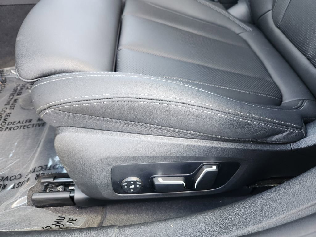 Certified 2025 BMW i4 xDrive40i w/ Parking Assistance Package image 25