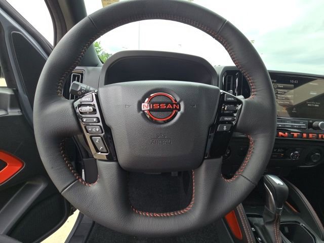 New 2025 Nissan Frontier PRO-4X w/ Tow Package image 15