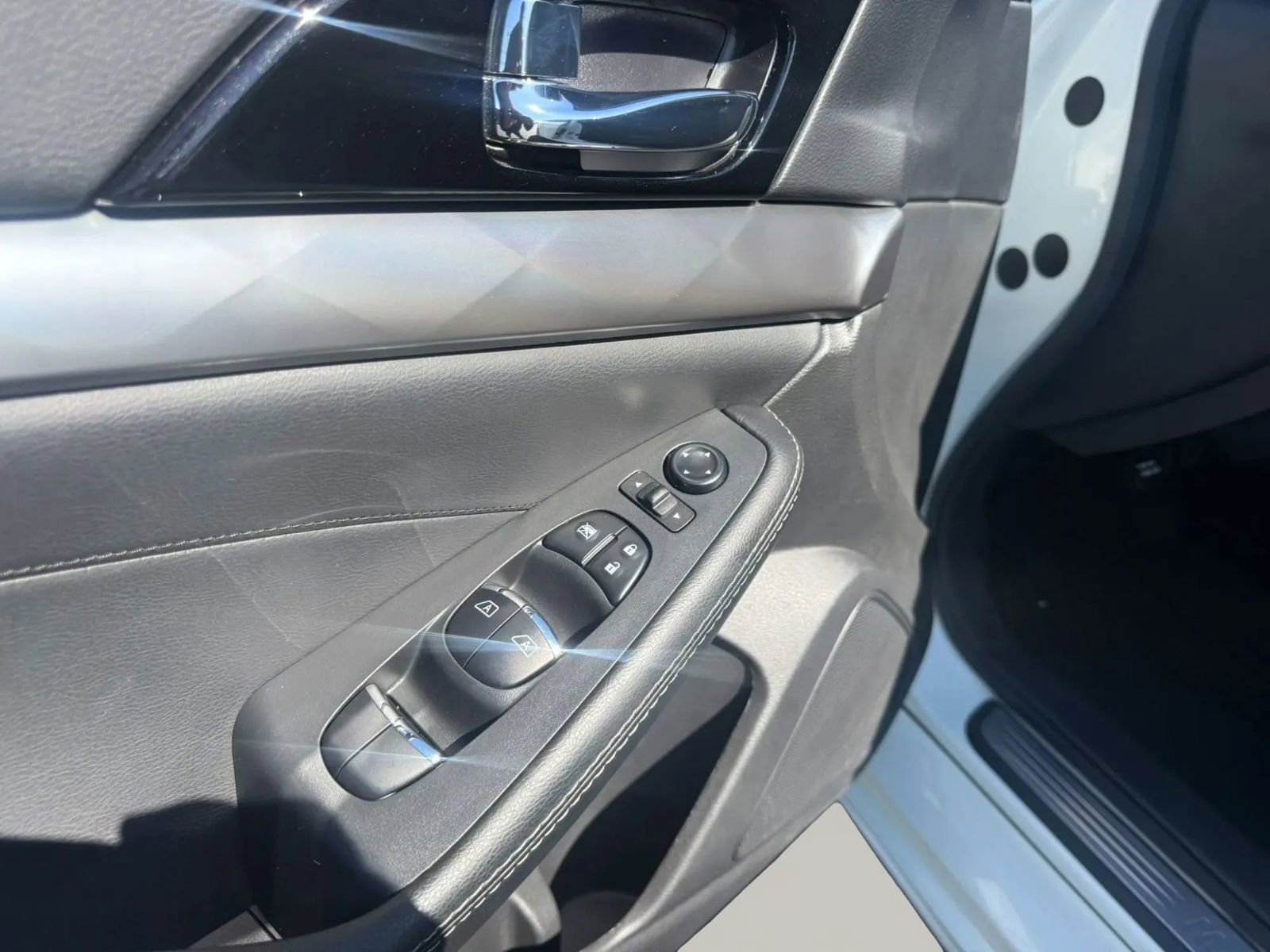 Used 2023 Nissan Maxima SV w/ Floor Mat Group image 12