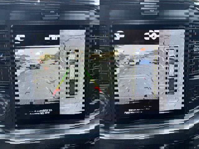 New 2026 Ford F350 Lariat w/ Black Appearance Package image 9