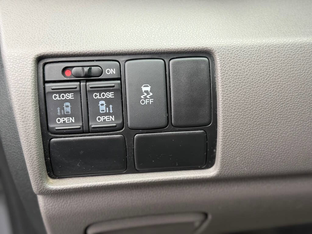 Used 2015 Honda Odyssey EX image 13