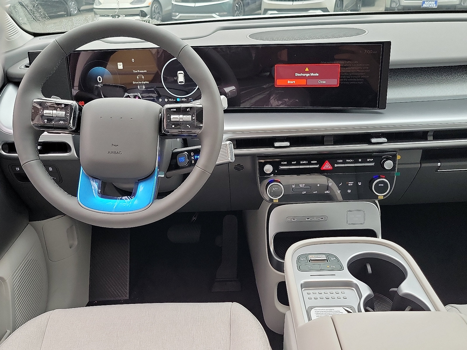 New 2026 Hyundai Ioniq 9 SE w/ Tow & Go Package AWD/4WD image 4