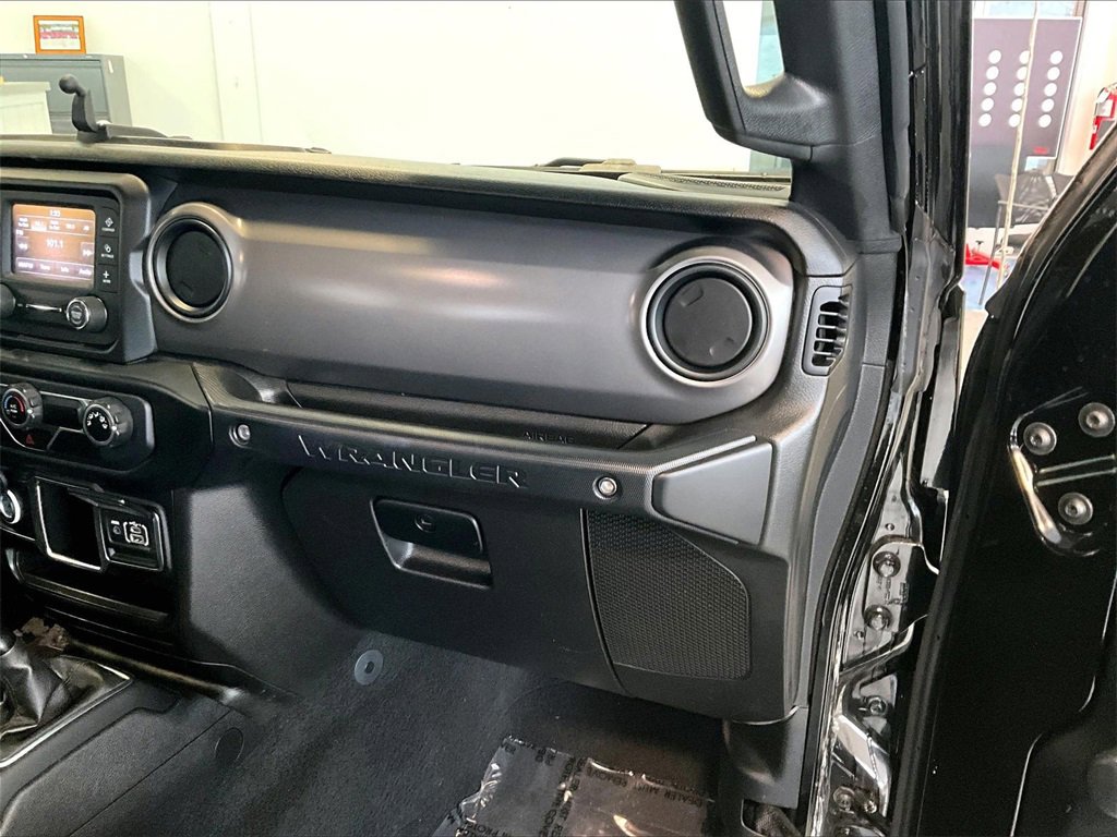 Used 2021 Jeep Wrangler Unlimited Sport image 13