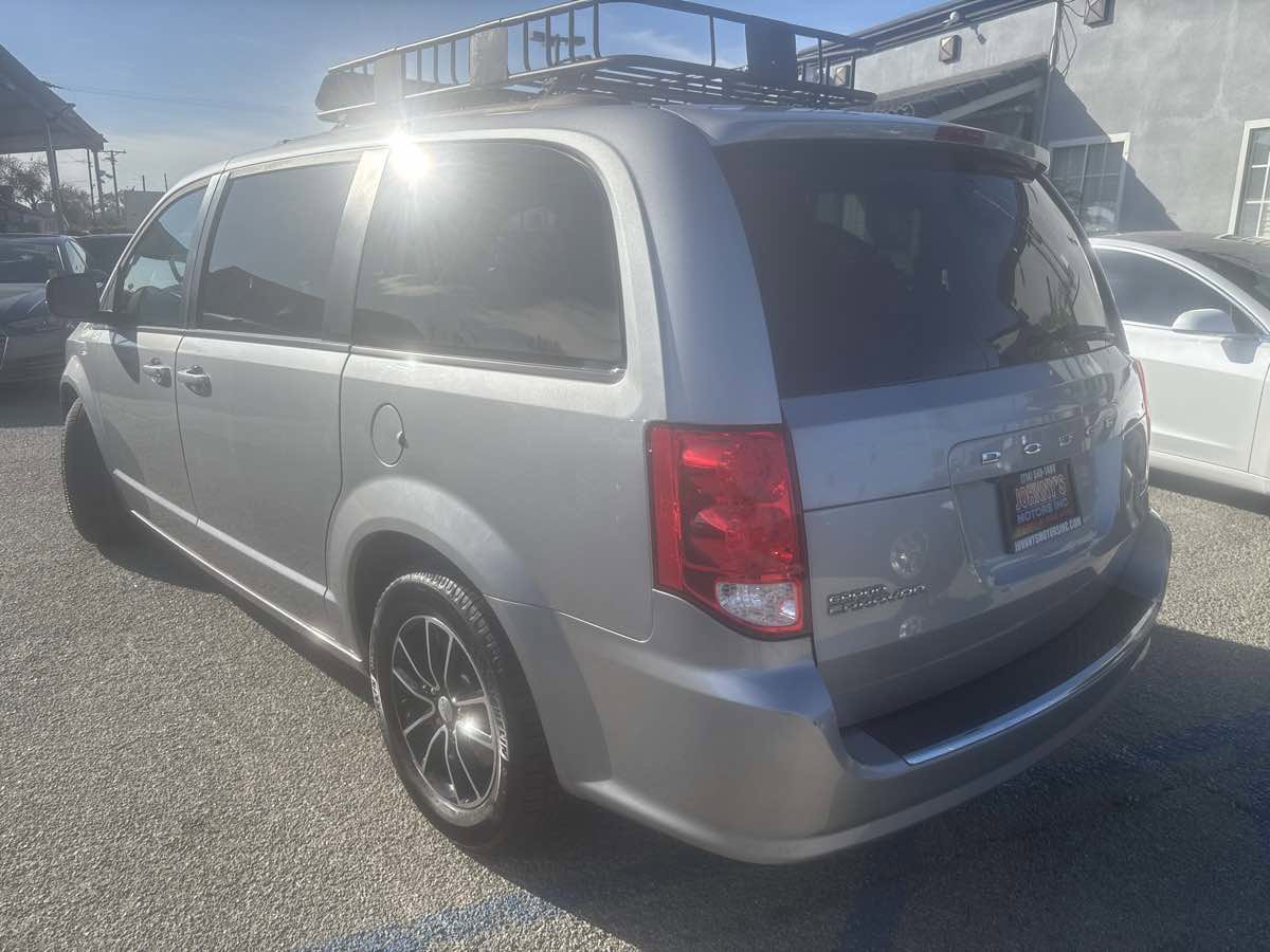 Used 2019 Dodge Grand Caravan GT image 5