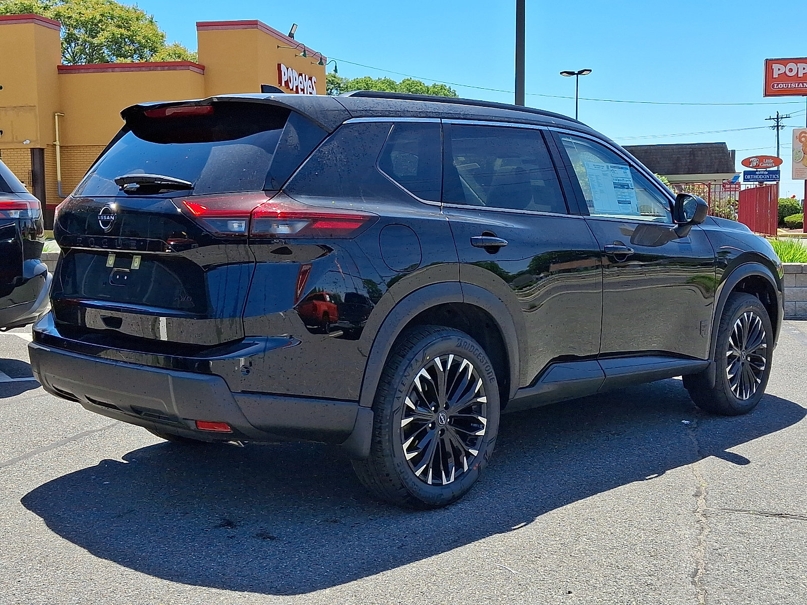 New 2026 Nissan Rogue Dark Armor AWD/4WD image 4